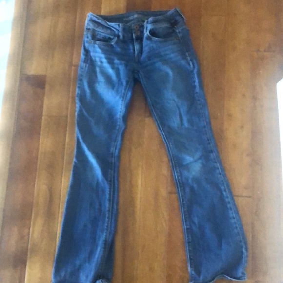 AMERICAN EAGLE “Artist Stretch” flare jeans - Picture 12 of 13